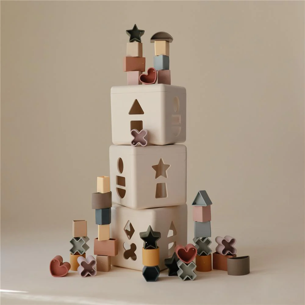 Mushie Spielzeug, Formen sortieren, Motorikspielzeug – Bild 7