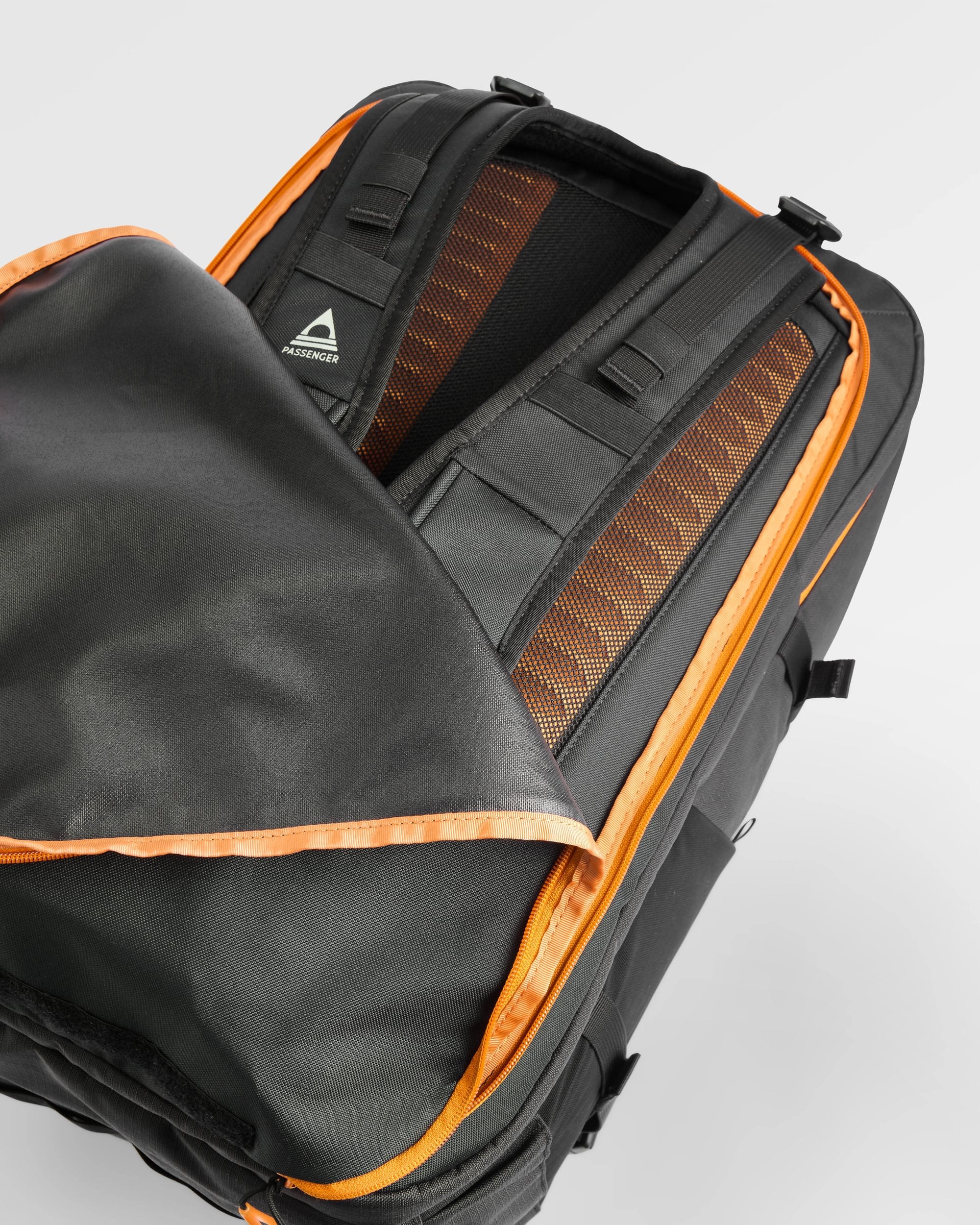 Odyssey Rucksack-Duffel - Schwarz – Bild 6