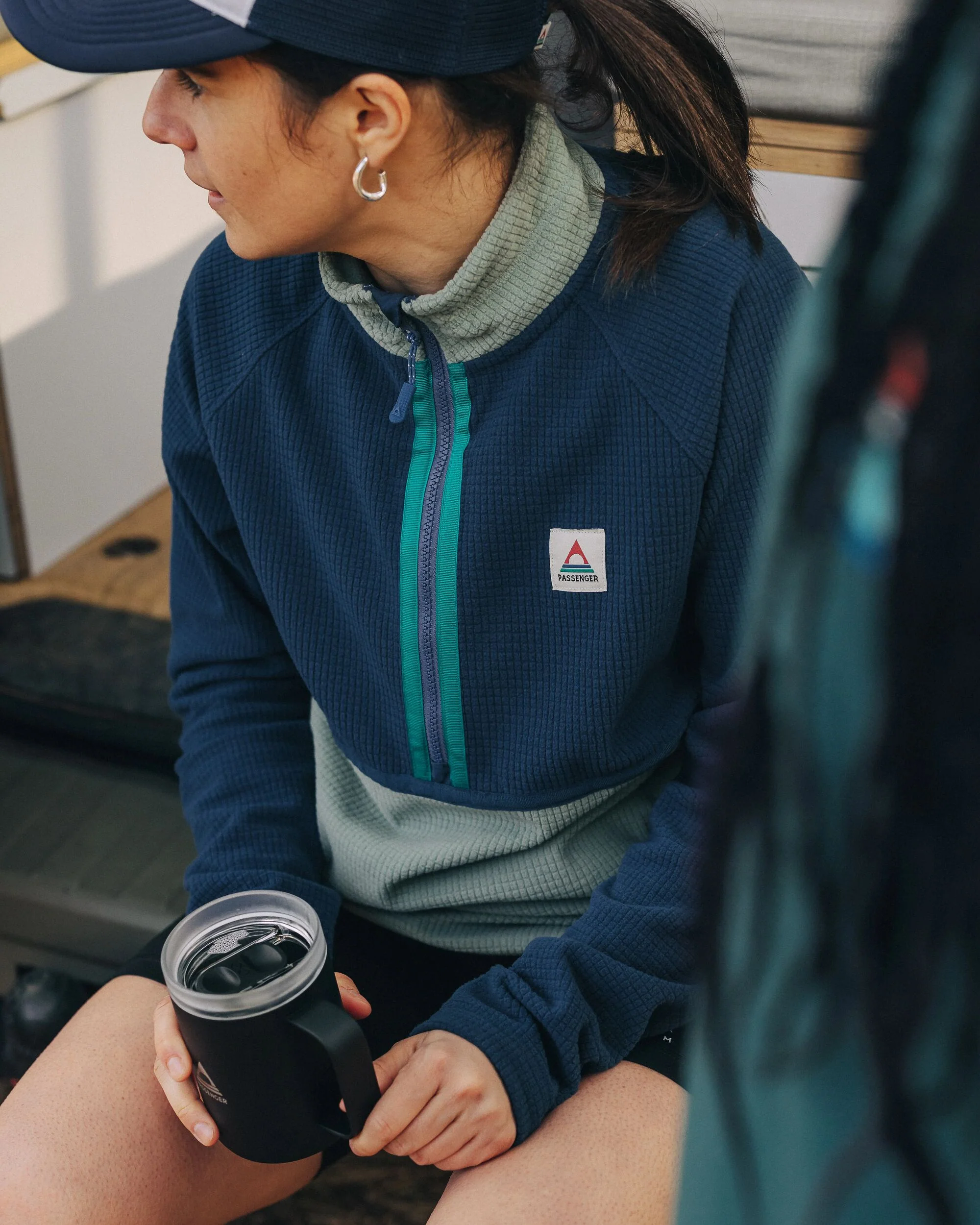 Off Trail Gitter-Polarfleece - Pistazie/Dunkelblau – Bild 5