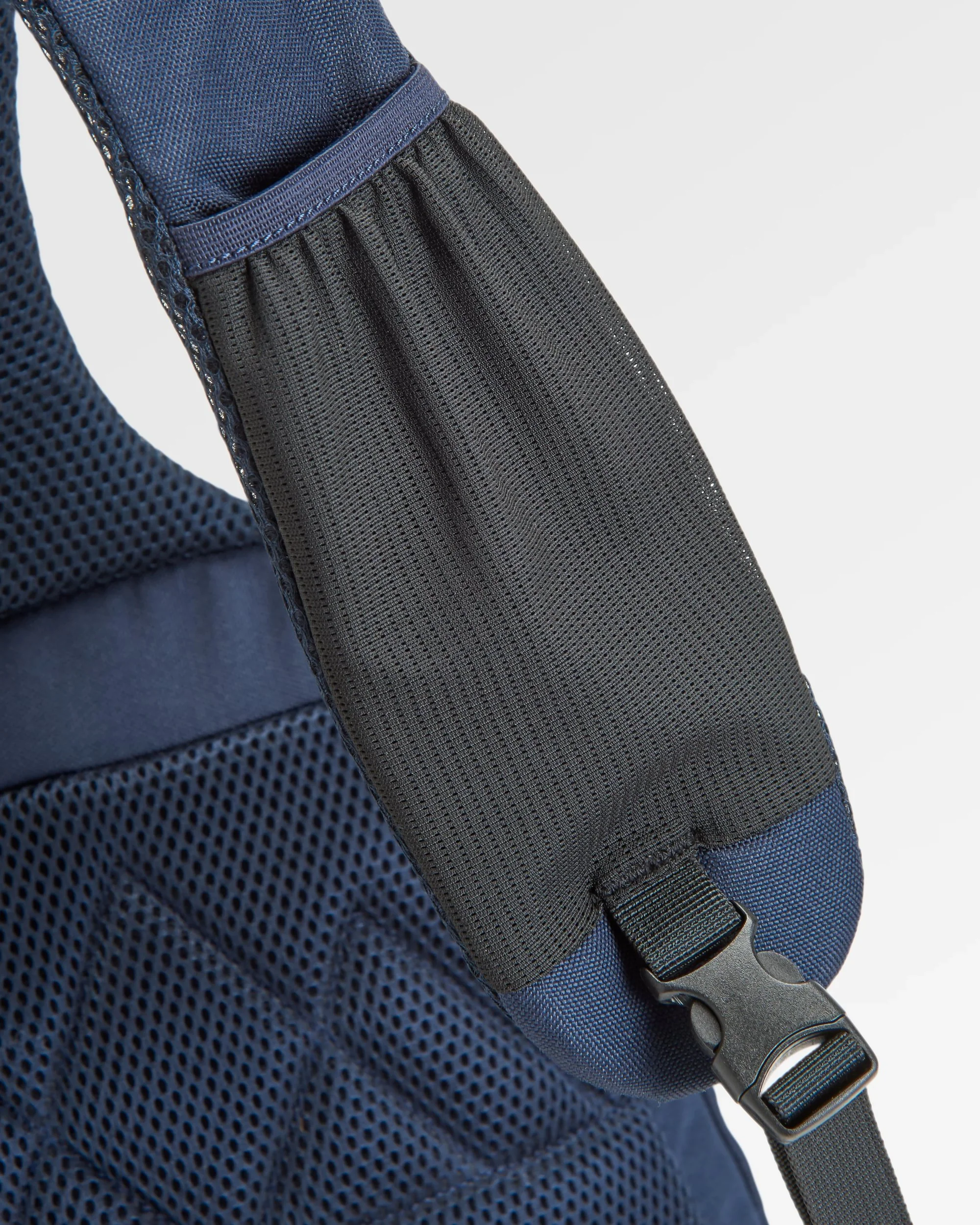 Boondocker Sling 8L - Honig/Dunkelblau/Sattes Marineblau – Bild 9