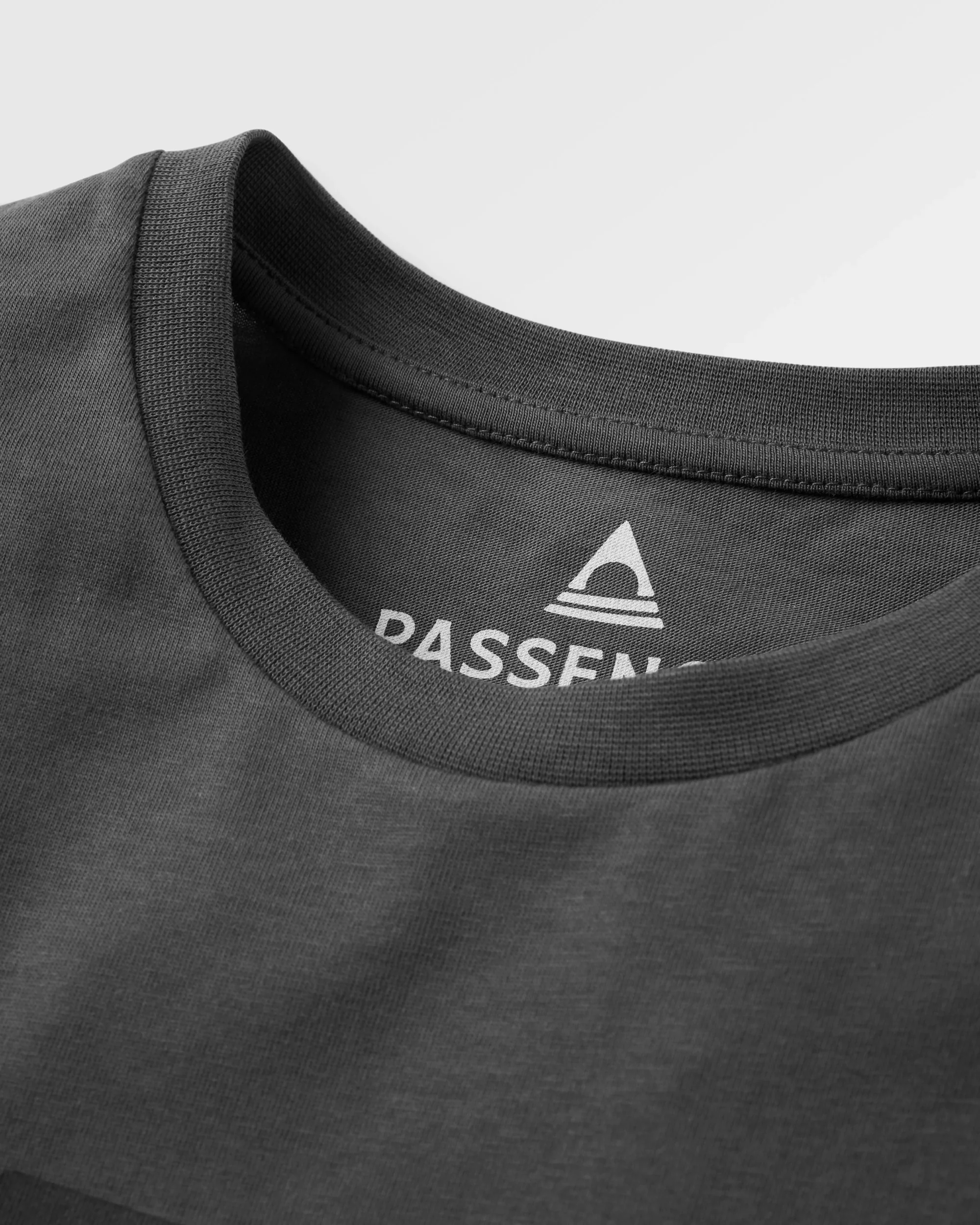 Waves & Trees Bio-Baumwoll-T-Shirt - Holzkohle – Bild 7