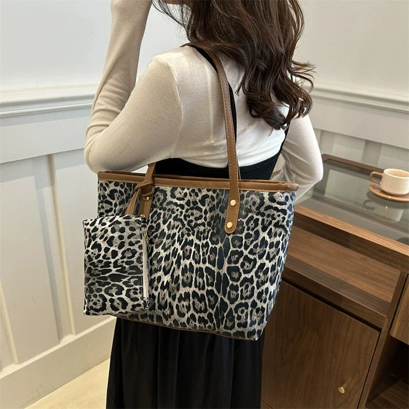 Leopardenmuster Tote Bag mit Beutel – Stylische Kunstleder Schultertasche | Große Kapazität Shopping Bag für Damen Alltag – Bild 5