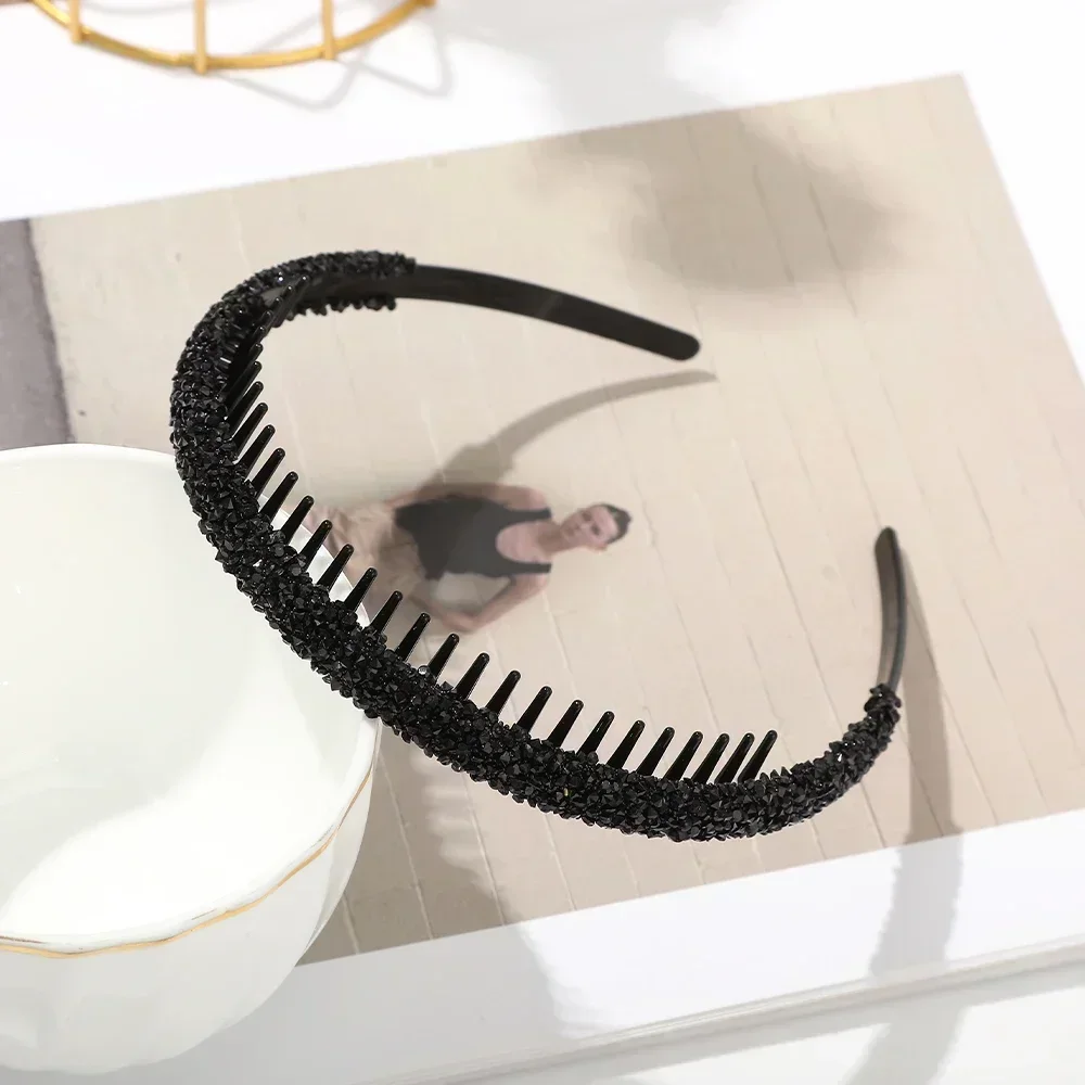 Eleganter Strass-Haarreif mit Antirutsch-Design – Kristall-Haarreif für Damen | Modisches Haaraccessoire – Bild 4