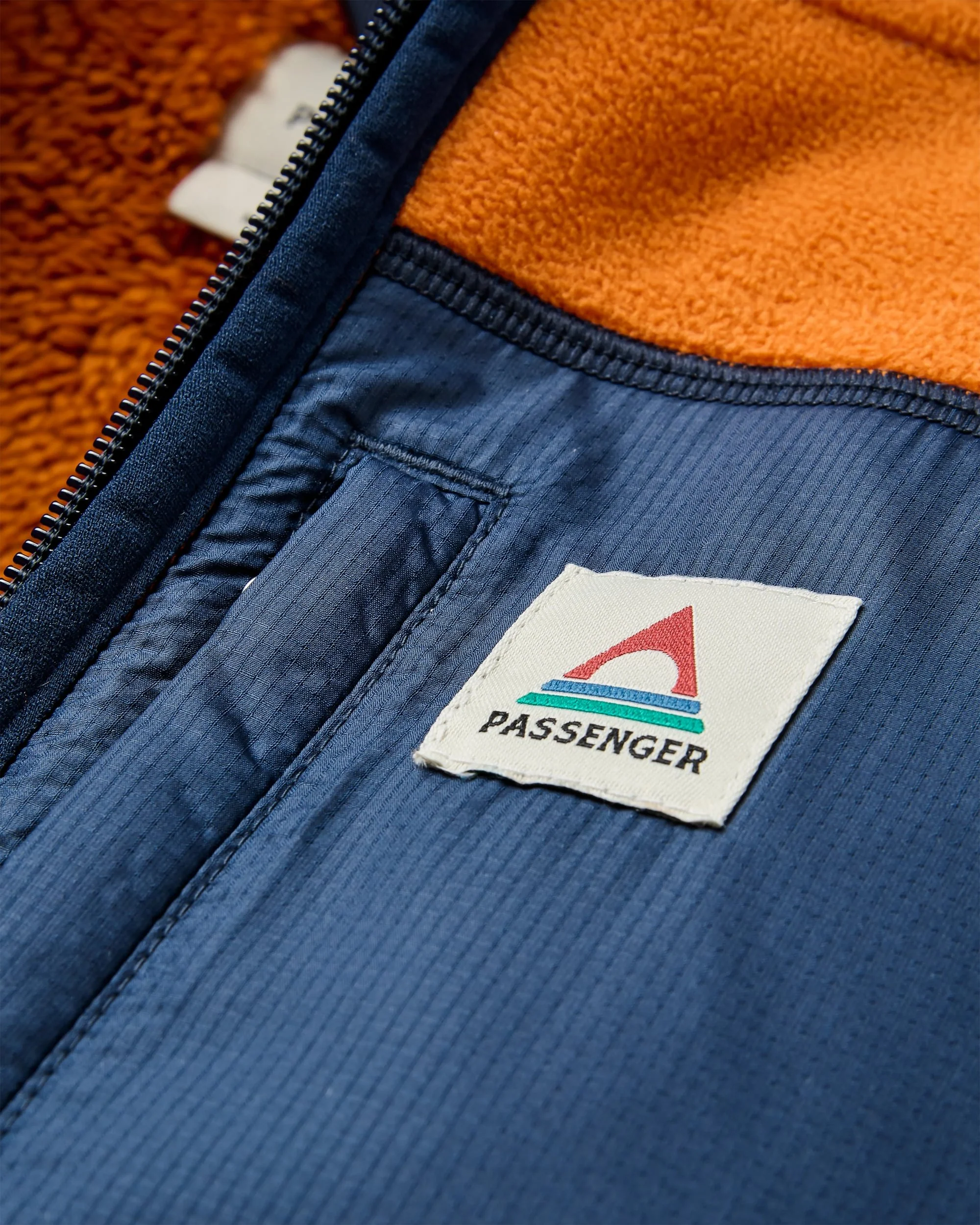 Loch Polar Kapuzen-Fleece - Sunset Orange / Sturmgrau – Bild 7