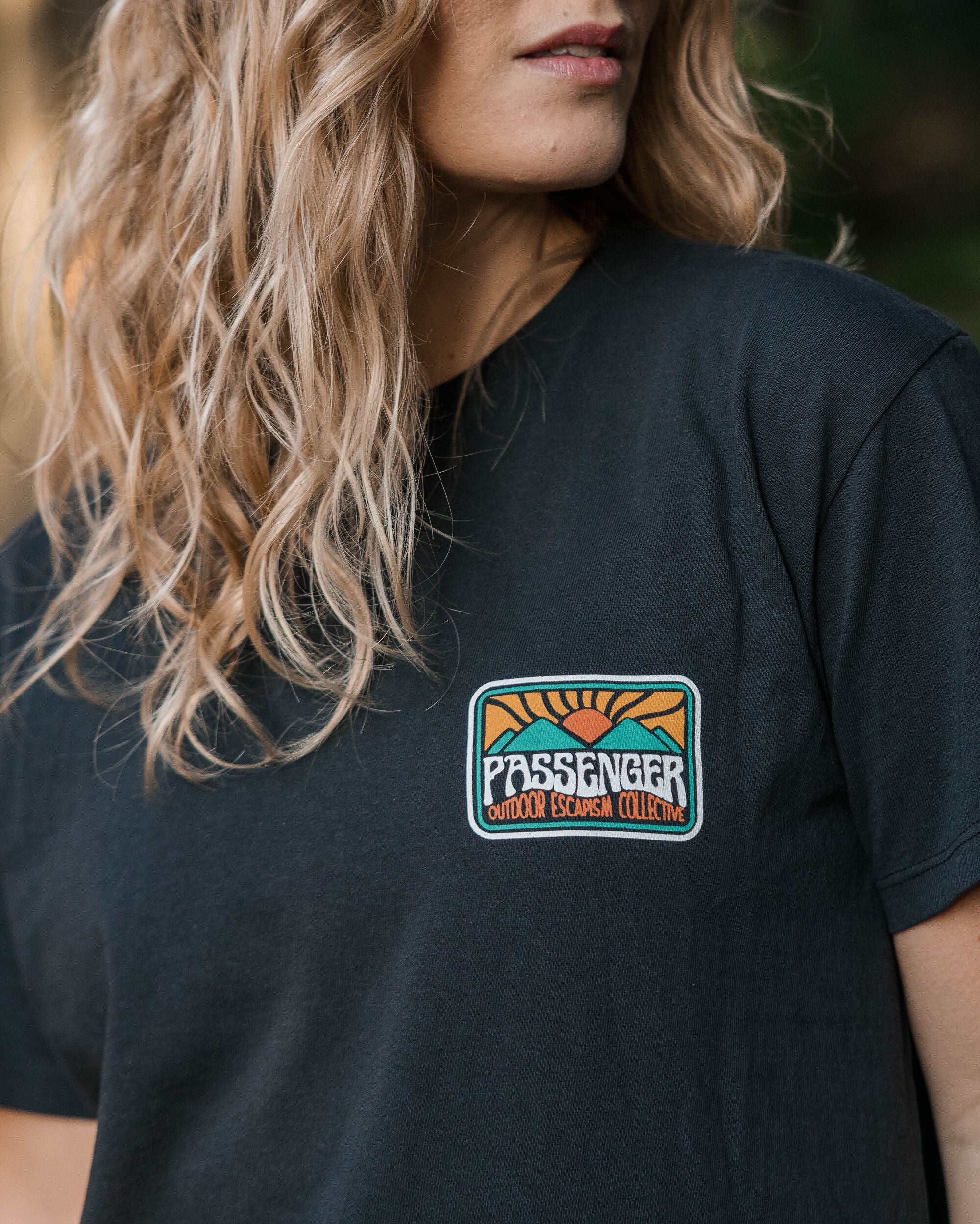 Golden Hour T-Shirt - Schwarz – Bild 5