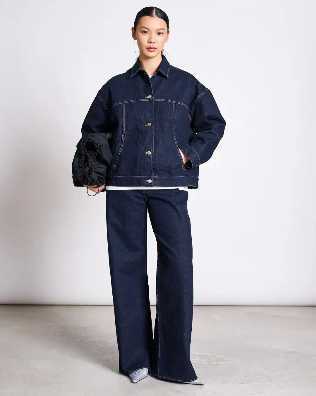 VILME Jeansjacke Relaxed • Dunkelblau – Bild 5