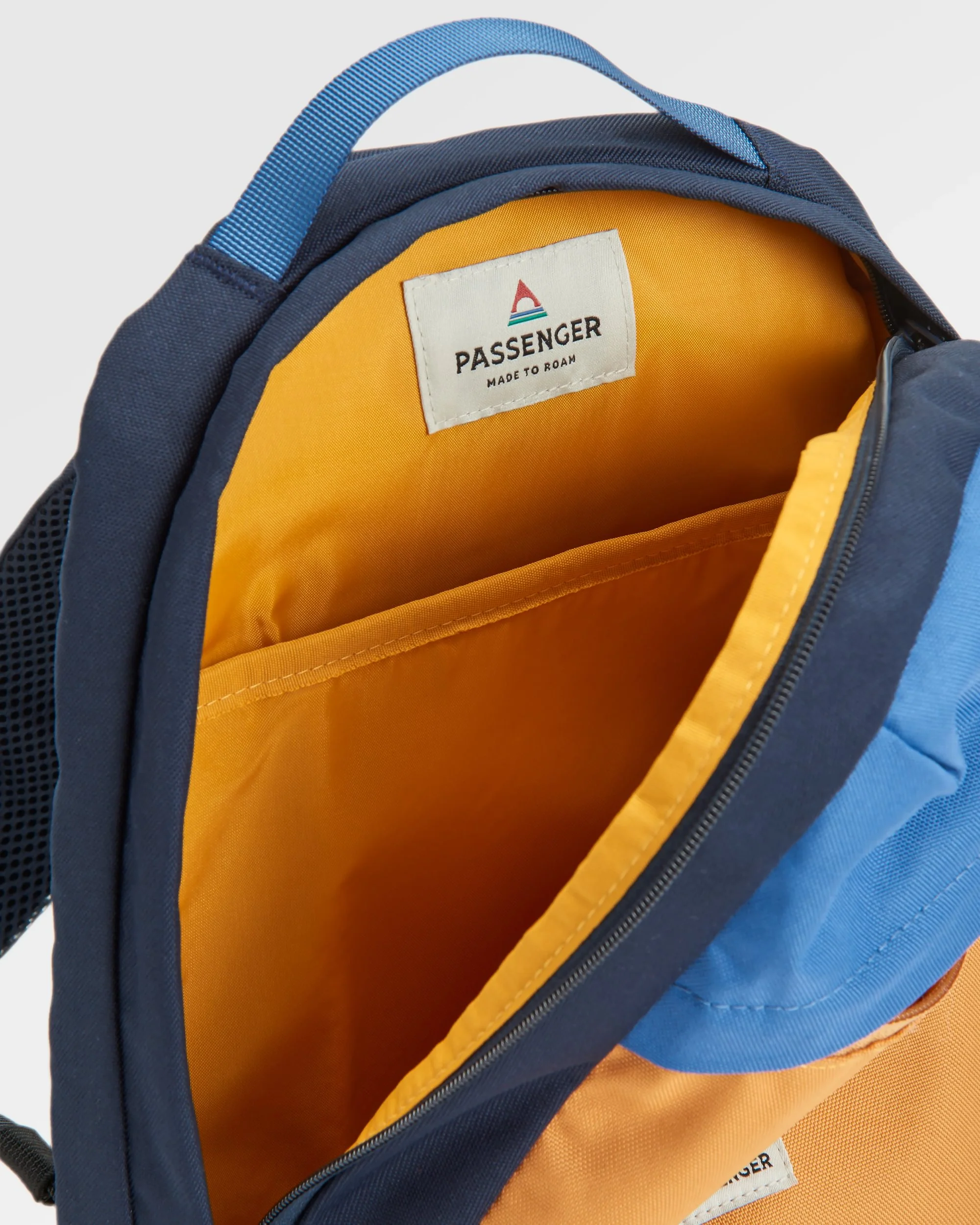 Boondocker Sling 8L - Honig/Dunkelblau/Sattes Marineblau – Bild 8